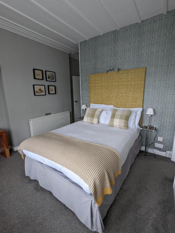 Redlands Hotel Бриксам Екстериор снимка
