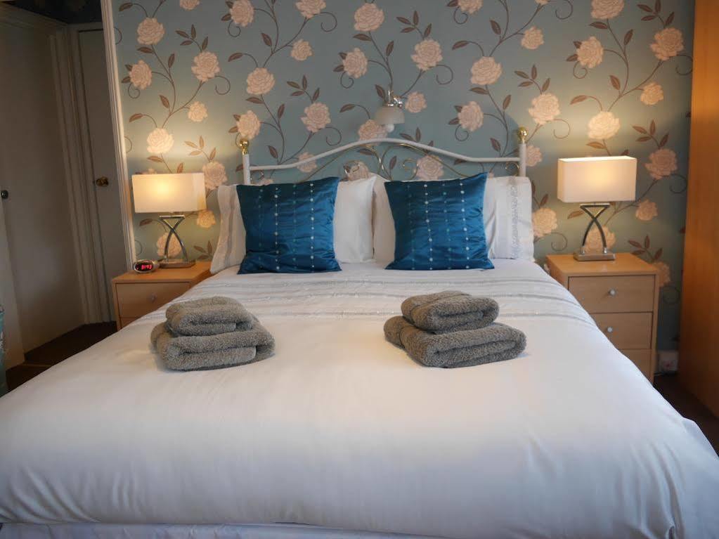 Redlands Hotel Бриксам Екстериор снимка
