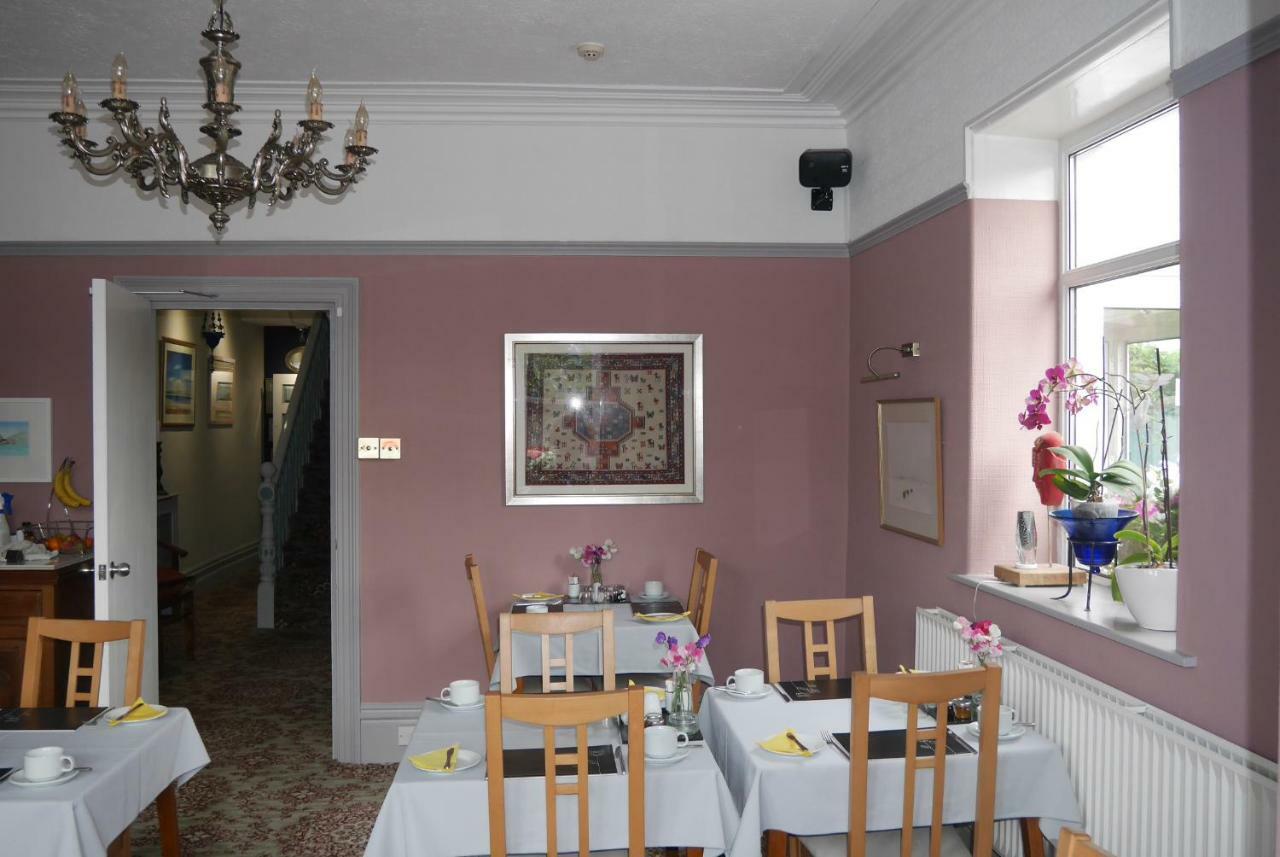 Redlands Hotel Бриксам Екстериор снимка